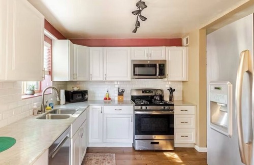 Peter Howell House | Midtown Gem with Oversized Fenced Yard – Minutes from U of A !