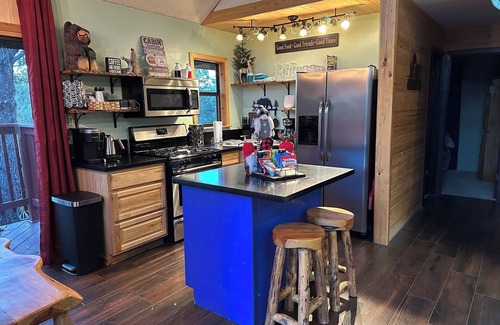 Ruidoso Cabin | Midtown Hideaway- Cozy A-Frame Cabin with canyon views