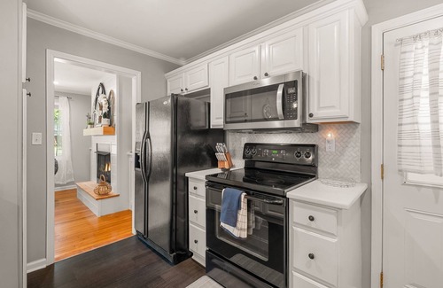 Hattiesburg House | Midtown Home Away from Home 3 BR