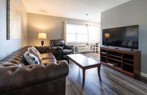 Hillcrest Apartment | Midtown Suites Long Term