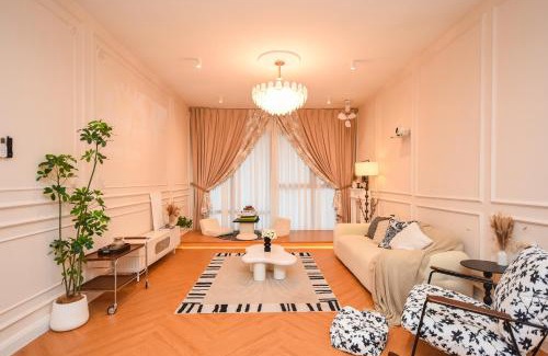 Central District Apartment | Midvalley Southkey Mosaic Suite by Nest Home