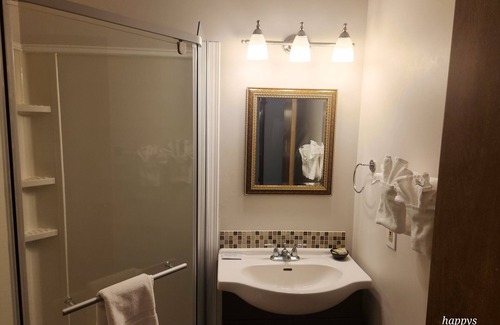 Radisson Hotel | Midway Motel