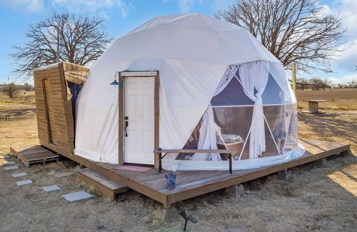 Thackerville Apartment | Midweek Dream Lux Dome near Casino and Lake