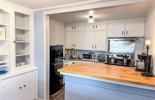Midwest City Apartment | Midwest City I Free Parking I Pets Allowed I 30% Discount on Long Stay