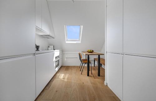 Quartier de la Folie-Mericourt Apartment | Miel