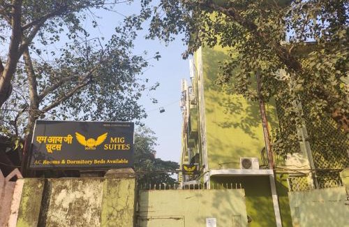 Goregaon East Hotel | MIG SUITES