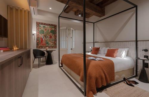 Perouges Hotel | MiHotel - Grenier à Sel de Pérouges