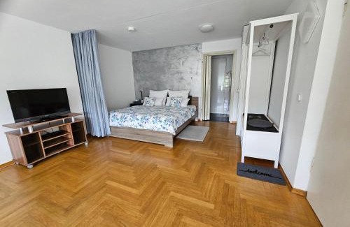 Hirsau Apartment | Miky Home