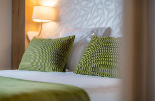 Besse-et-Saint-Anastaise Hotel | Mildiss Hotel Spa & Restaurant, BW Signature Collection