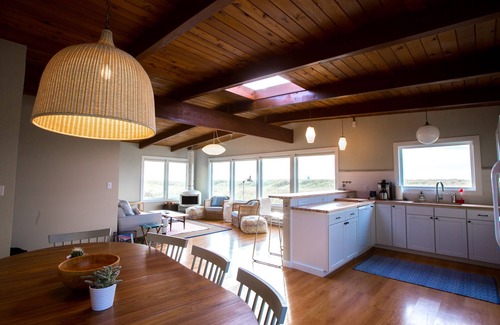 Manzanita House | Miles of beach outside your door- Amazing Oceanfront Home!