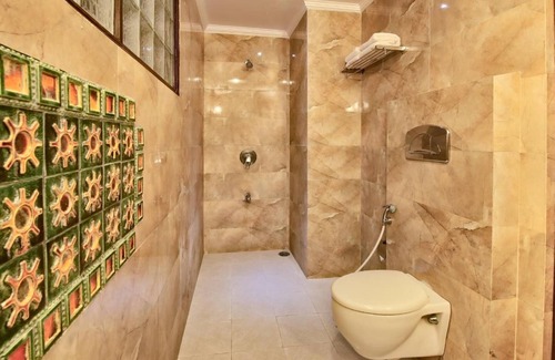 Bani Park Hotel | Milestone 251