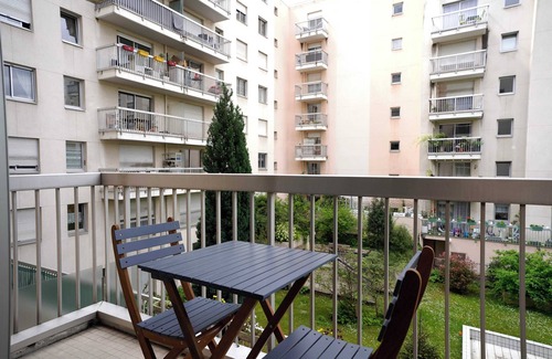 Suresnes Apartment | Militaire - Near Paris