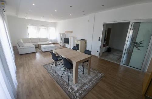 Mali Radic Apartment | Milky Way