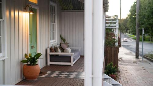 Tenterfield House | Mill Cottage