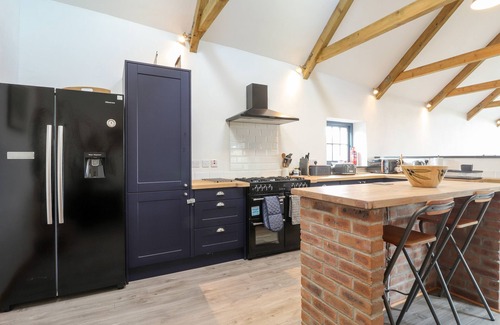 Newport House | MILL COTTAGE, pet friendly, with a garden in Newport, Pembrokeshire