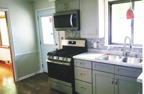 Youngstown House | Mill Creek Park's Deer Timber Retreat
