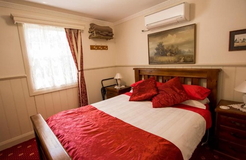 Walhalla Cabin | Mill house