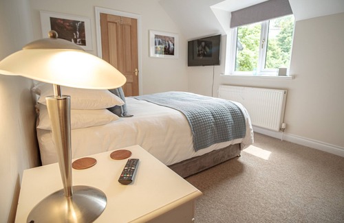 Gilwern Bed & Breakfast | Mill Lodge Brecon Beacons