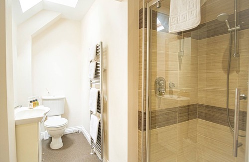 Gilwern Bed & Breakfast | Mill Lodge Brecon Beacons