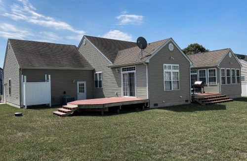 Mill Pond Acres House | Mill Pond Acres - 16998 Bristol Rd