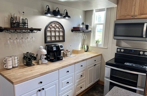 Mill Run Apartment | Mill Run Inn · Ohiopyle`s Favorite Vacation Home Pool/Hot Tub