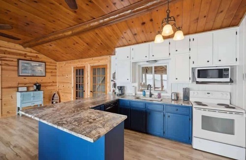 Isle House | Mille lacs Lake Beach House-Water Front-SAND-Fish