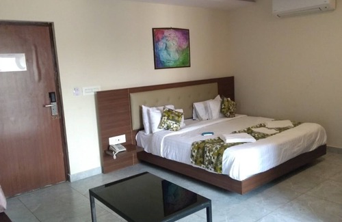Bommasandra Hotel | Millennials Hotel