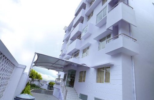 Shenoys Hotel | Millennium Continental