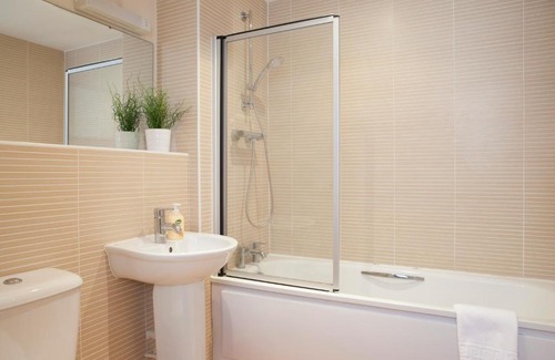 Cheltenham Apartment | Millennium Plaza by SWA