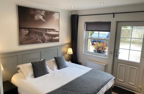 Ayr Bed & Breakfast | Miller House Courtyard