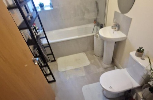 Swords House | Miller's Guest room with shared bathroom