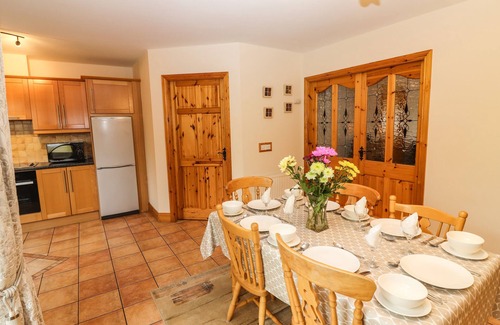 Kenmare Cottage | MILLFIELD, family friendly, with open fire in Kenmare, County Kerry