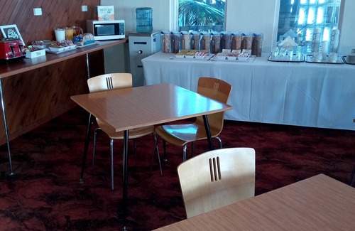Mount Muirhead Hotel | Millicent Motel