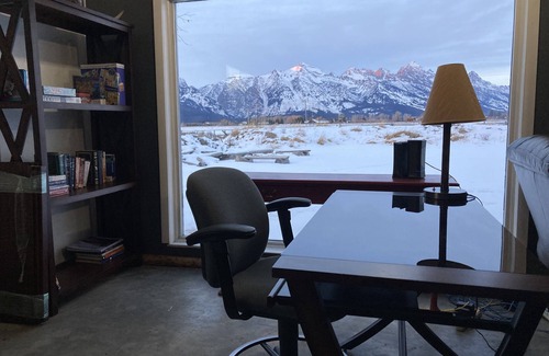 Jackson Hole House | Million Dollar Tetons View