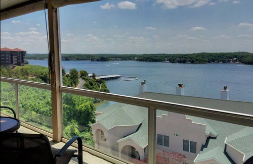 Lake Ozark Condo | Million dollar view-Horseshoe Bend