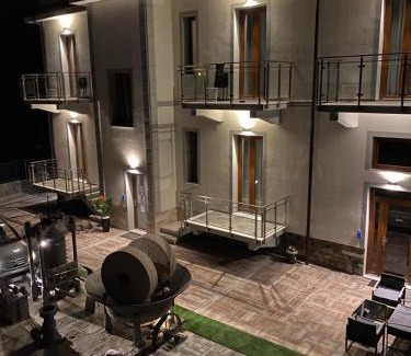 La Spezia House | Millstone House