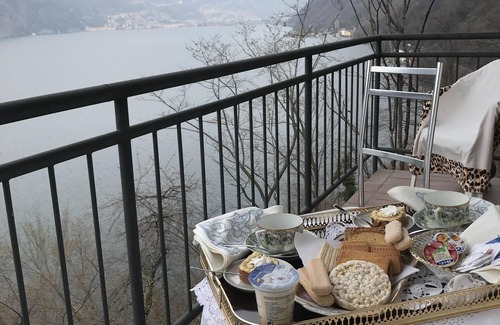 Claino Con Osteno House | Milly Lake, holidays