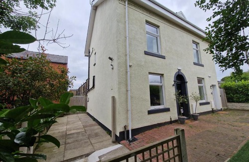 Milnrow Apartment | Milne Apartment 1