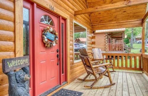 White Oak Lodge House | Mimi and Pops Place by Avada Properties
