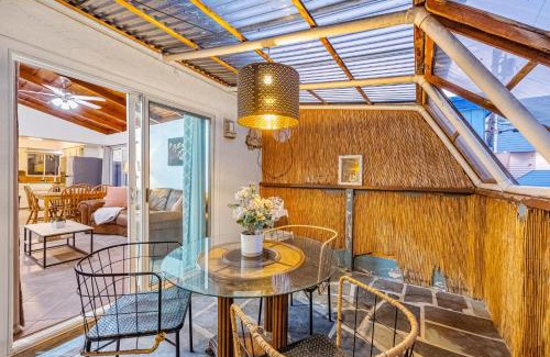 Mission Beach House | Mimi's and Nana's Beach House