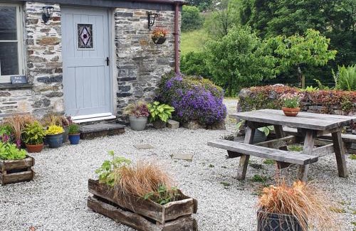 Lower Trengale House | Mimi's Cottage