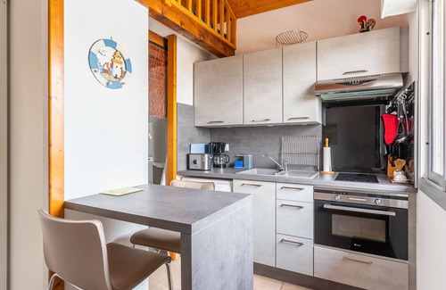 Mimizan-Plage Apartment | Mimizan Beach: T2 Mezzanine Apartment 2 stars, 4 ppl, ocean view, parking included