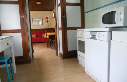 Mimizan House | MIMIZAN PLAGE 800 m from beach, 5km from lake, attractive, well-equipped wooden house, all on one level.