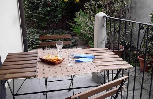 Vittoria Villa | Mimosa House