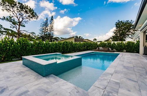 Naples Park House | Mimosa Manor 4-4 Luxury Home Near Vanderbilt Beach