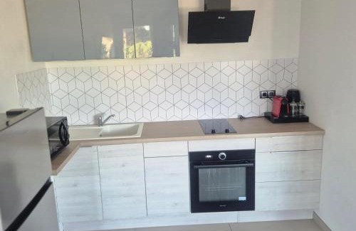 Juvignac Apartment | MIMOSAS RESIDENCE P3