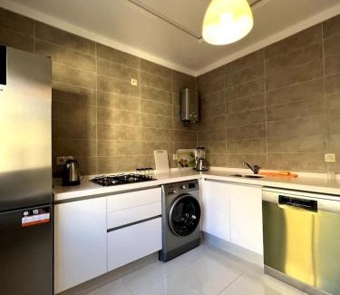 M'diq Apartment | Mina - Elegante Stadtwohnung nähe Strand