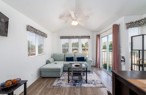 Desert Hot Springs House | Mineral hot springs, tiny house, quiet resort located in the desert .
