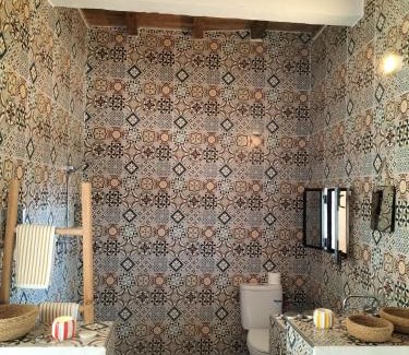 Assais House | Mineral Spirit Guest House