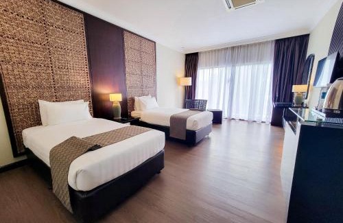 Seri Kembangan Resort | Mines Beach Resort Hotel